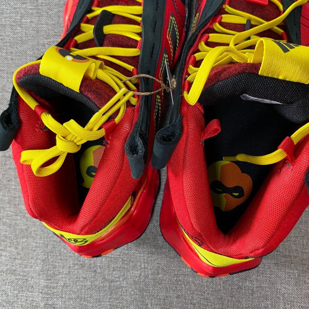 Adidas x Pixar Collab Incredibles Women's 9 Elastigirl GZ2379 Vivid Red NWT - Picture 9 of 14